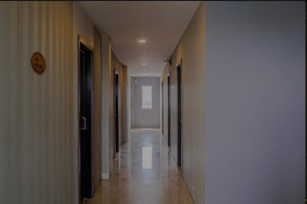 Osaka Hotel Batam Нагоя Екстериор снимка