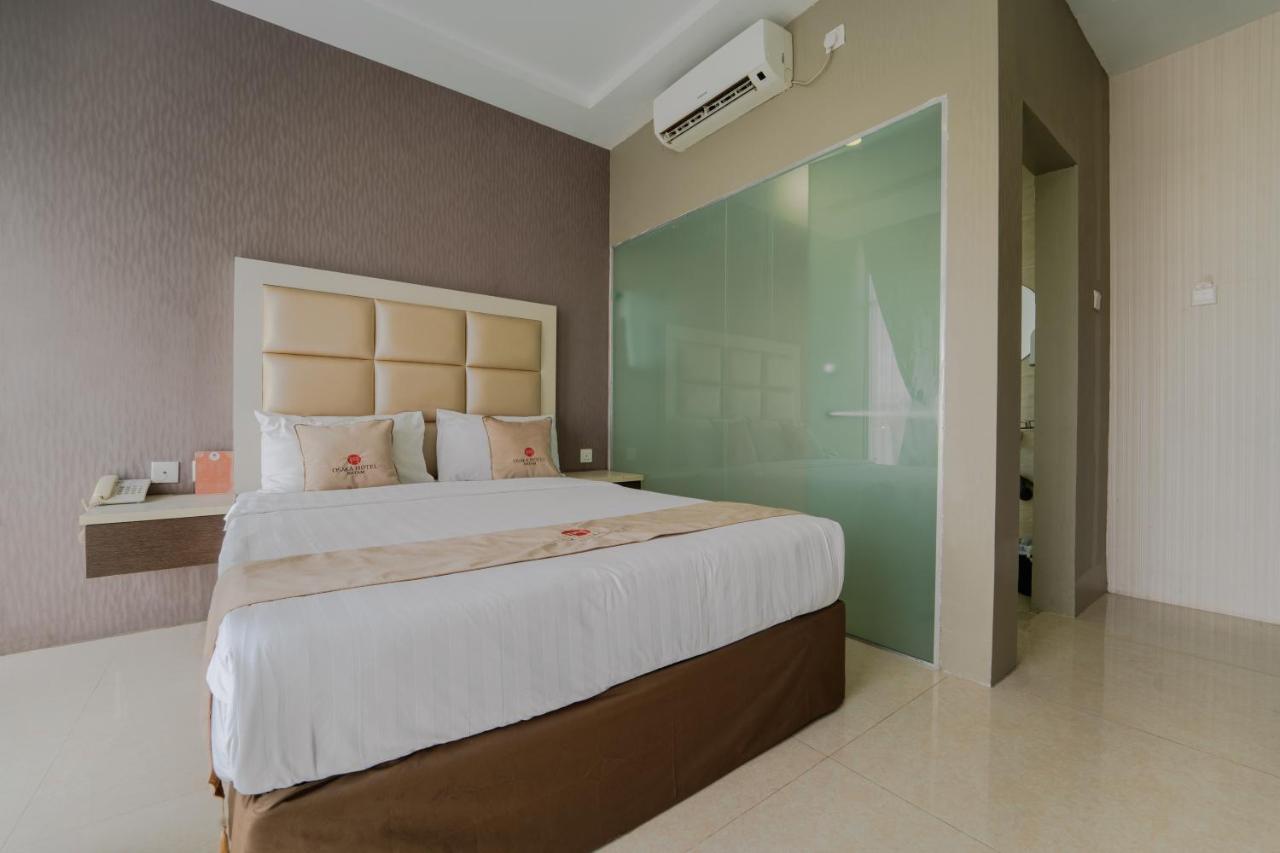 Osaka Hotel Batam Нагоя Екстериор снимка